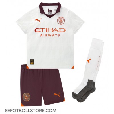 Manchester City Kevin De Bruyne #17 Replika babykläder Bortaställ Barn 2023-24 Kortärmad (+ korta byxor)